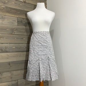 Women’s Oscar skirt
